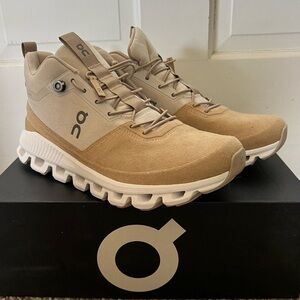 On Cloud Hi Women’s 8.5